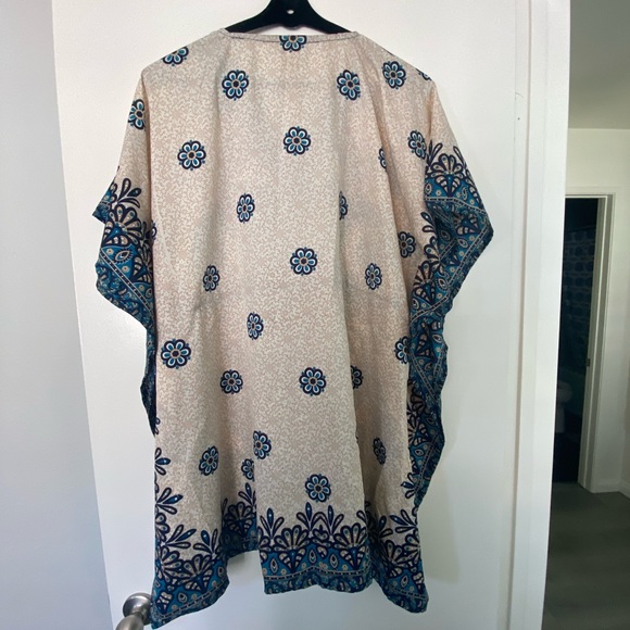 Beautiful Rima bathing suit coverup - Picture 2 of 3